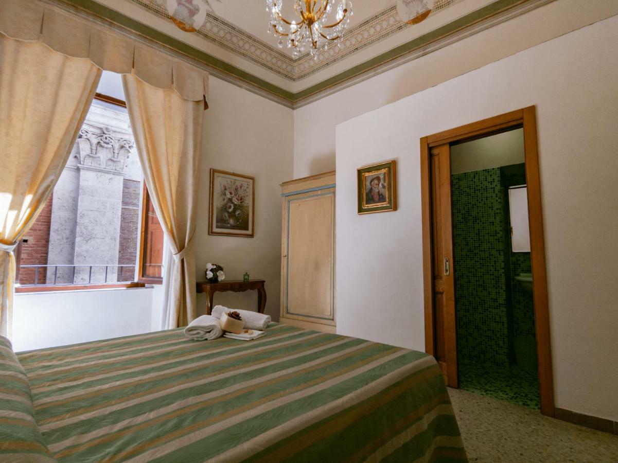 B&B Siena In Centro - Diffuso Eksteriør bilde