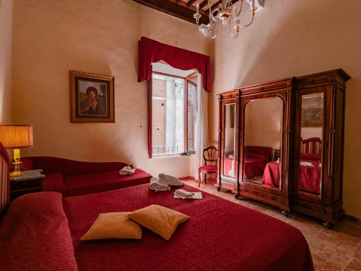 B&B Siena In Centro - Diffuso Eksteriør bilde