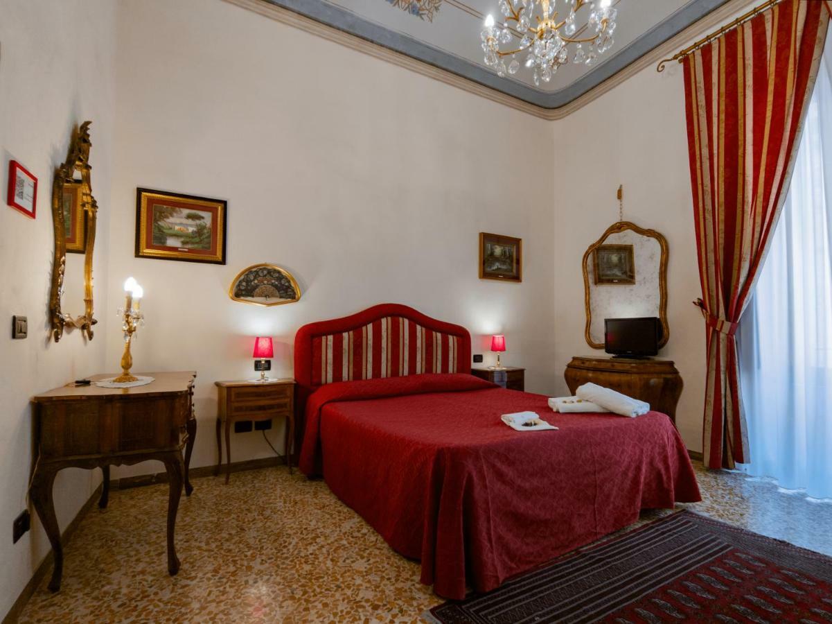 B&B Siena In Centro - Diffuso Eksteriør bilde