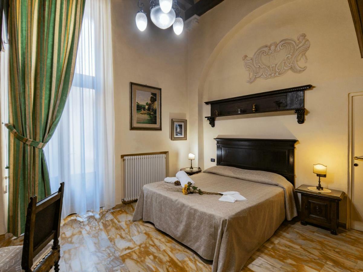 B&B Siena In Centro - Diffuso Eksteriør bilde